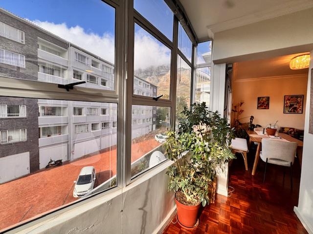 To Let 2 Bedroom Property for Rent in Gardens Western Cape